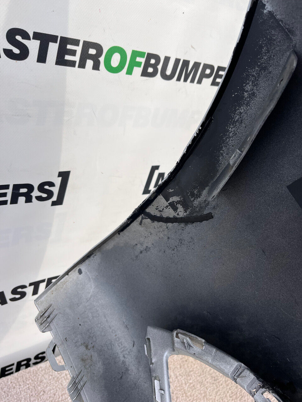 Mercedes Slk Class Slc Amg W172 2016-2019 Front Bumper 6 Pdc Genuine [e933]