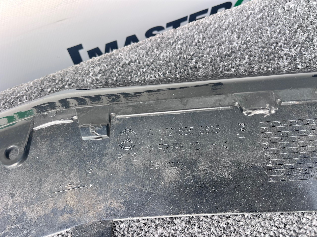 Mercedes Slk Amg Sport A172 Mk3 2012-2015 Front Bumper No Pdc Genuine [e358]