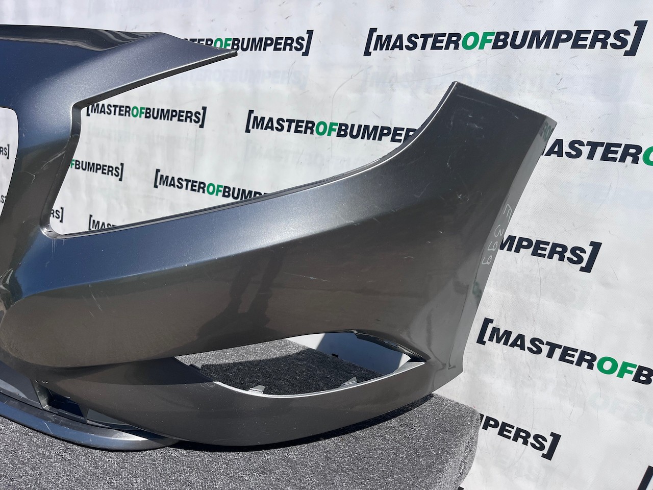 Mercedes A Class Se A176 Hatchback 2012-2015 Front Bumper No Pdc Genuine [e399]