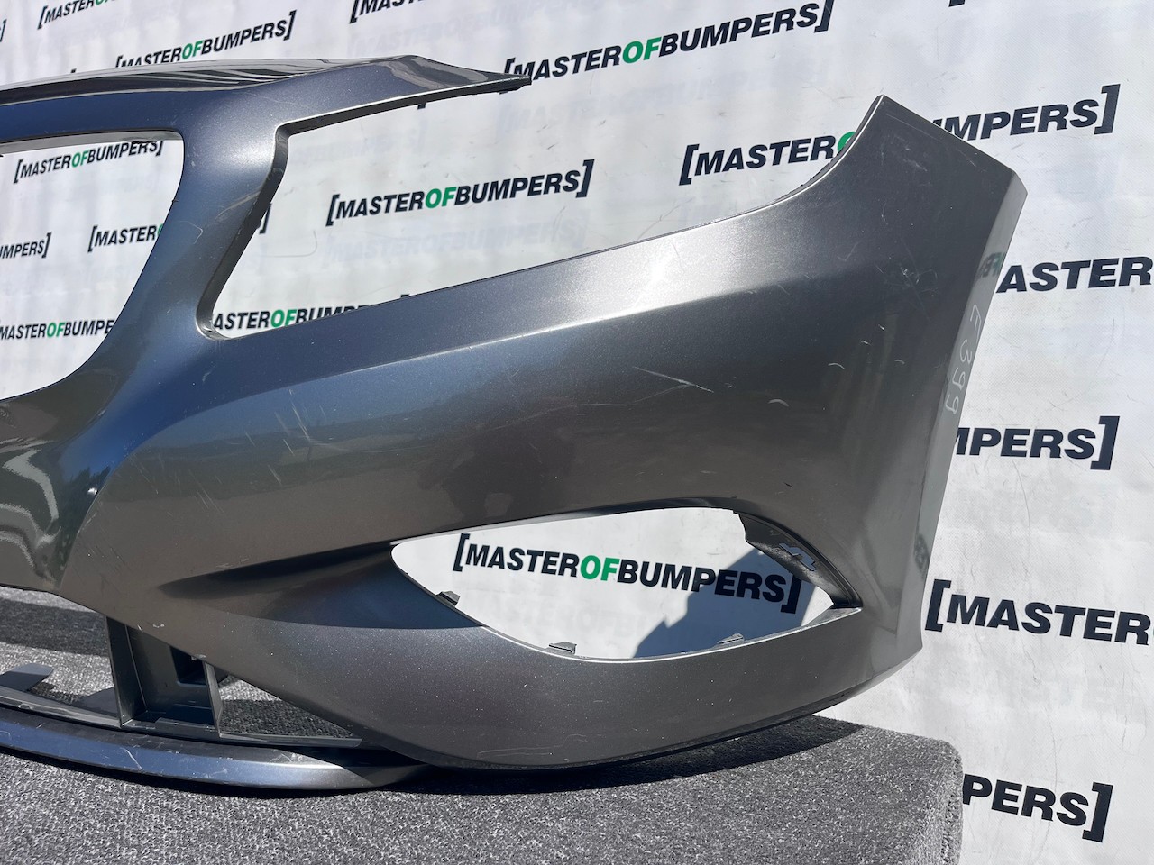 Mercedes A Class Se A176 Hatchback 2012-2015 Front Bumper No Pdc Genuine [e399]