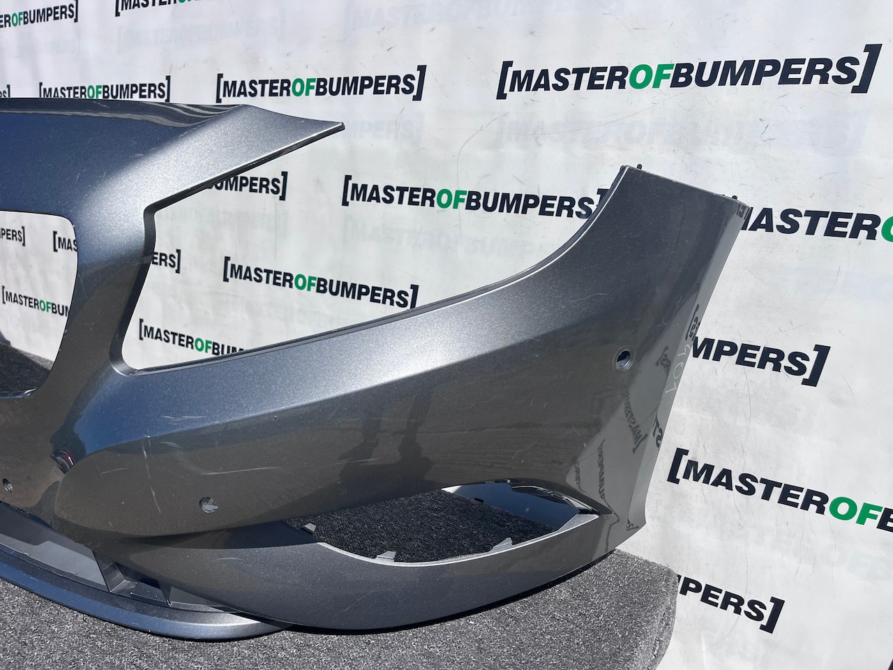 Mercedes A Class Se A176 Hatchback 2012-2015 Front Bumper 6 Pdc Genuine [e401]