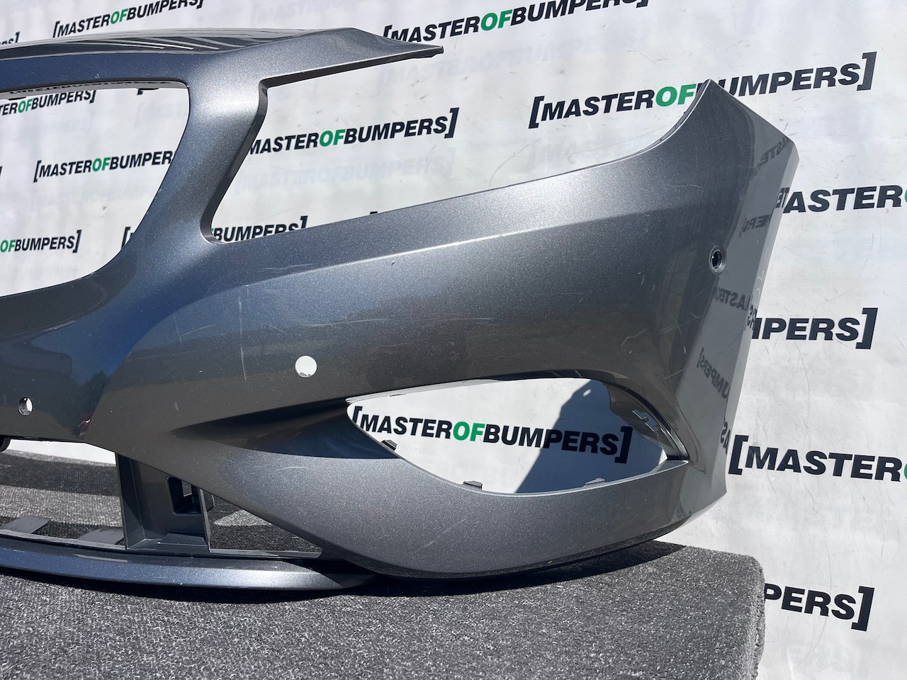 Mercedes A Class Se A176 Hatchback 2012-2015 Front Bumper 6 Pdc Genuine [e401]