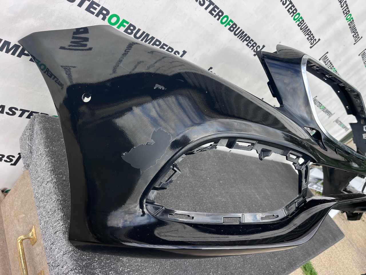 Mercedes E Class Se Sport A213 E220 Saloon 2016-2019 Front Bumper Genuine [e453]