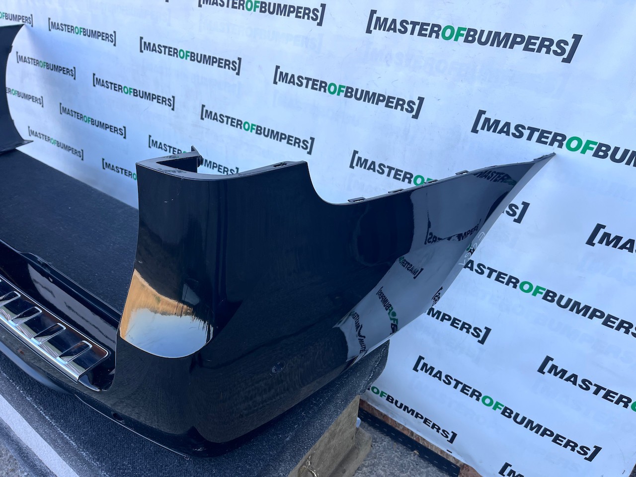 Mercedes Vito Amg Sport A447 2015-2020 Rear Bumper Black 6 Pdc Genuine [e461]