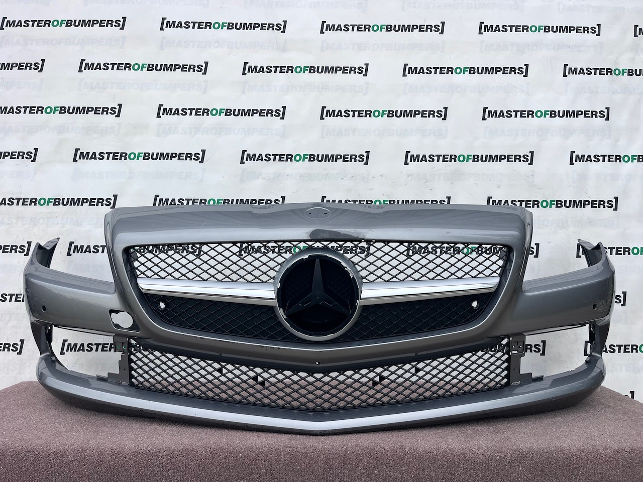 Mercedes Slk Se Cabrio A172 Mk3 2012-2015 Front Bumper 4 Pdc Genuine [e491]