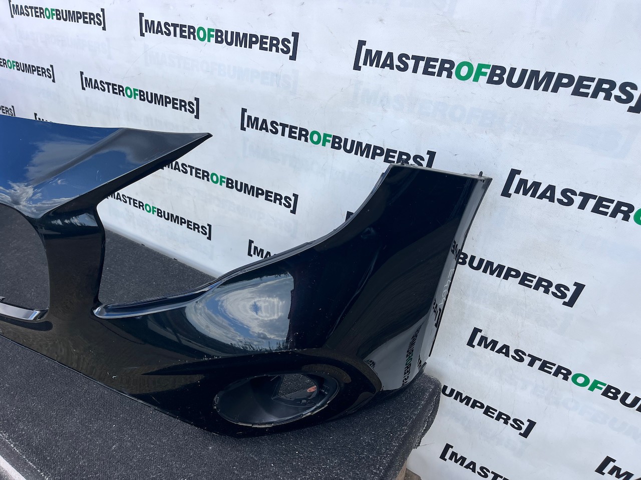 Mercedes Gla Urban A156 Mk1 Lift 2017-2020 Front Bumper Pdc Genuine [e464]