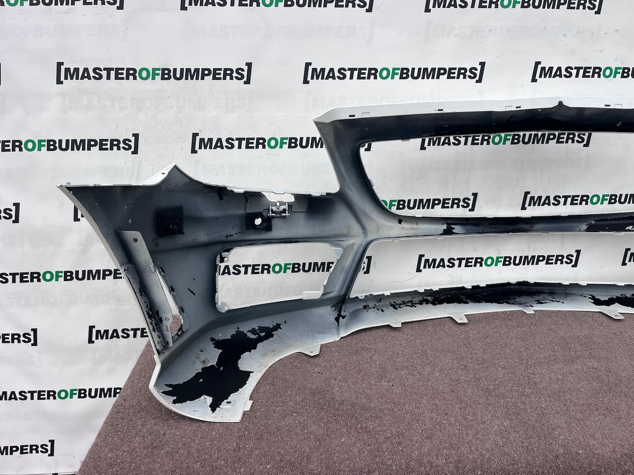Mercedes Slk Amg Sport A172 Mk3 2012-2015 Front Bumper 6 Pdc Jets Genuine [e493]