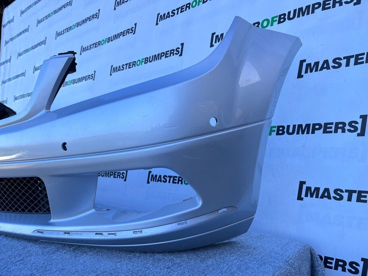 Mercedes C Class Se A204 Saloon Estate 2007-2010 Front Bumper Genuine [e549]