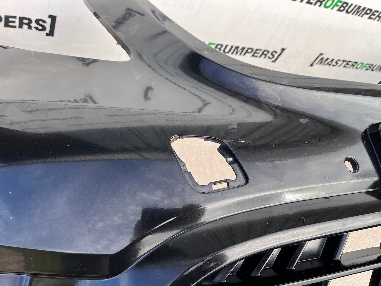 Mercedes Vito Premium Tourer A447 2015-2022 Front Bumper 6 Pdc Genuine [e944]