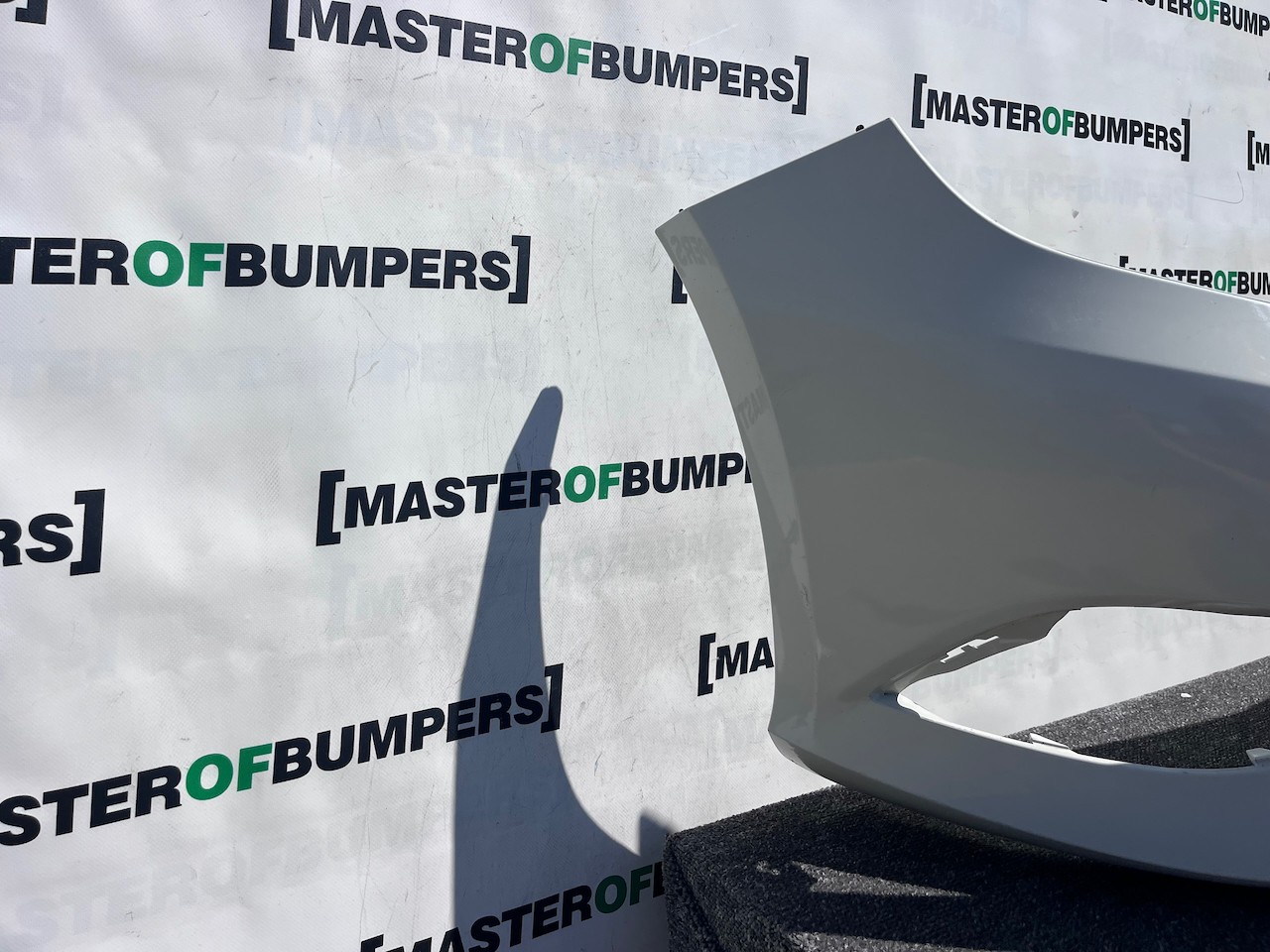 Mercedes A Class Se A176 Hatchback 2012-2015 Front Bumper No Pdc Genuine [e400]