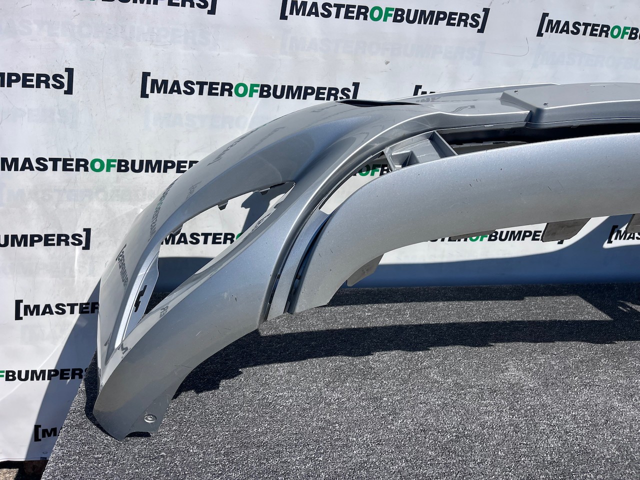 Mercedes A Class Se A176 Hatchback 2012-2015 Front Bumper No Pdc Genuine [e402]