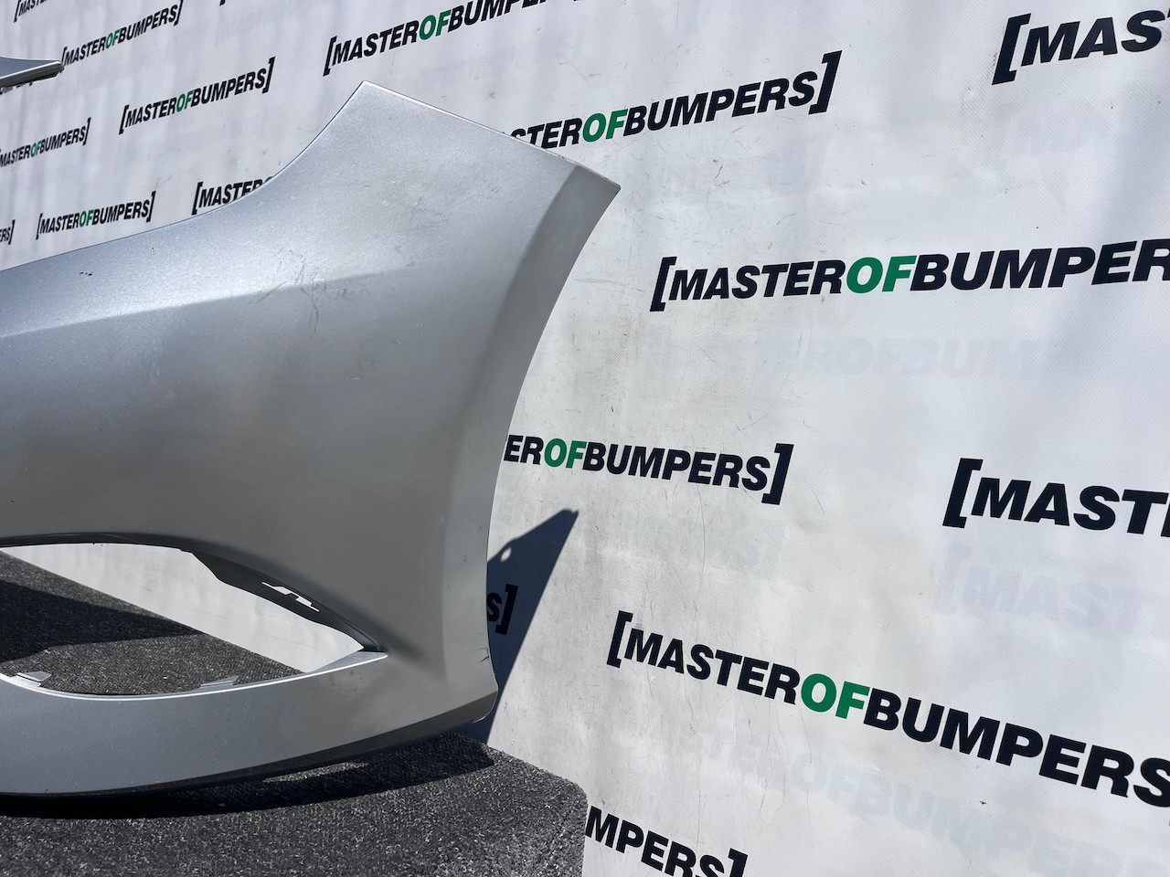 Mercedes A Class Se A176 Hatchback 2012-2015 Front Bumper No Pdc Genuine [e402]