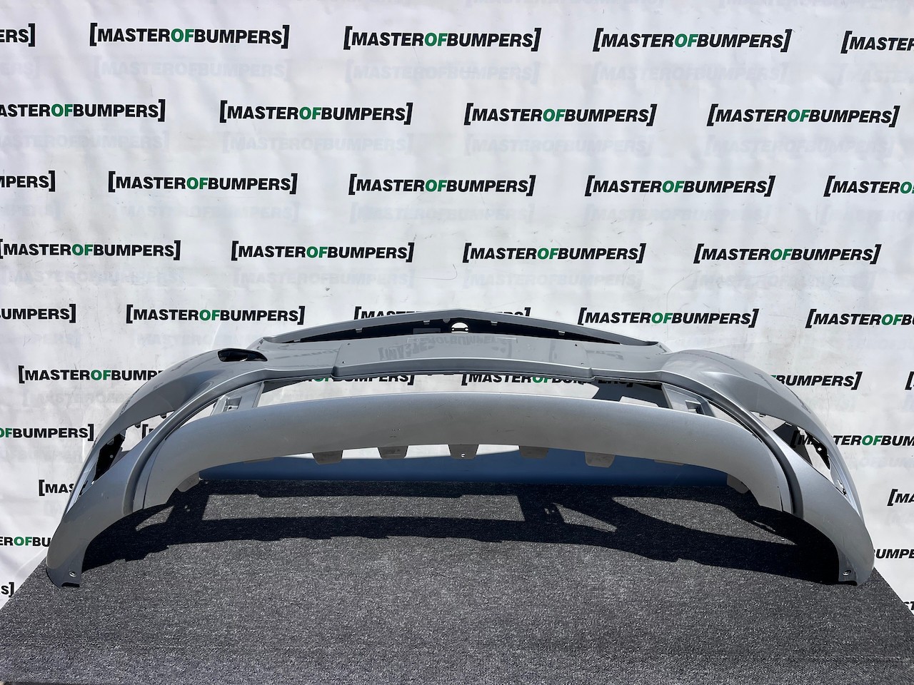 Mercedes A Class Se A176 Hatchback 2012-2015 Front Bumper No Pdc Genuine [e402]