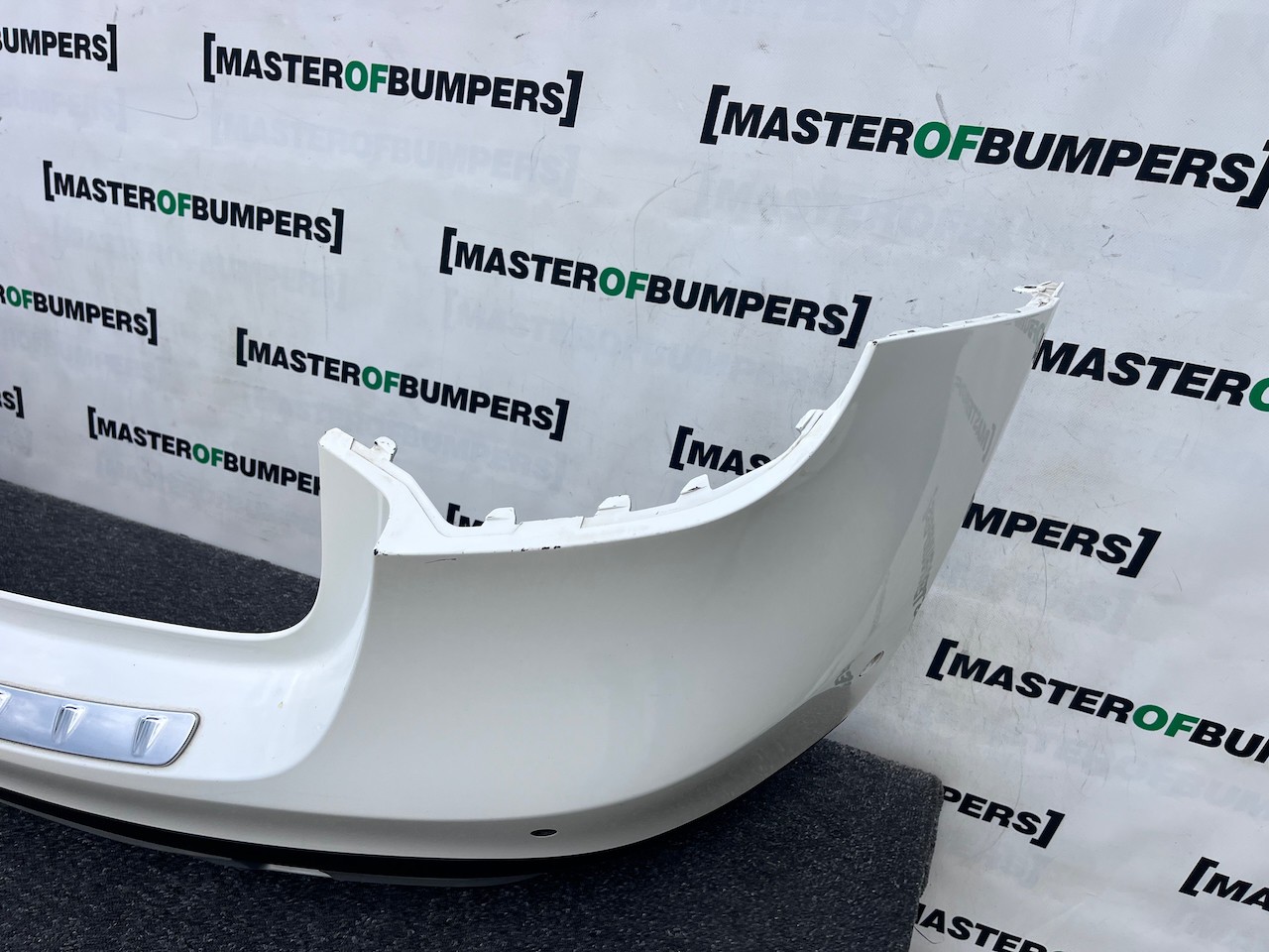 Mercedes Gla 4 Matic Se A156 Lift 2017-2020 Rear Bumper 6 Pdc Genuine [e424]