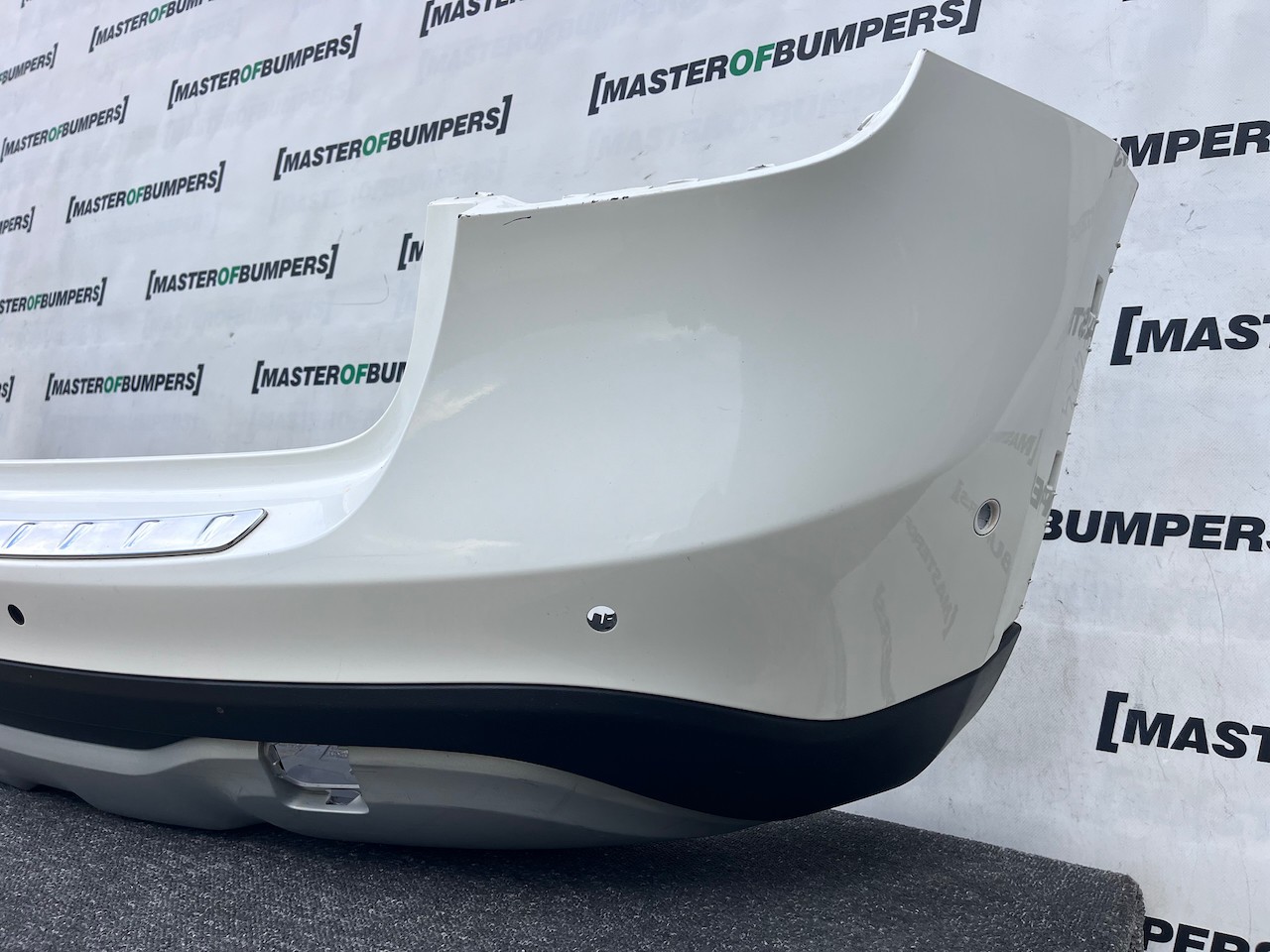 Mercedes Gla 4 Matic Se A156 Lift 2017-2020 Rear Bumper 6 Pdc Genuine [e424]