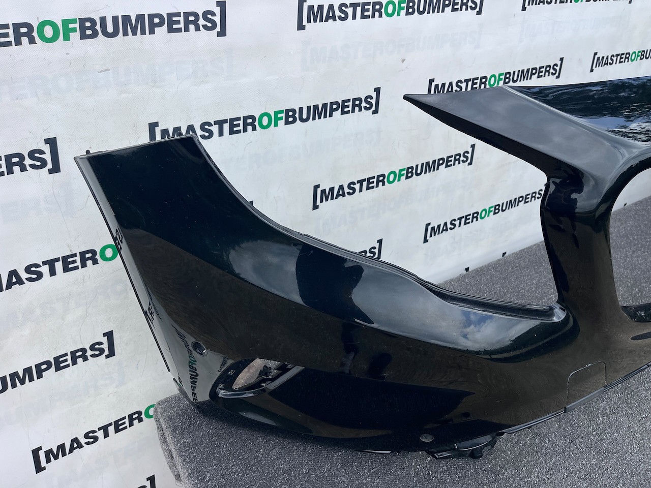 Mercedes Gla Urban A156 Mk1 2013-2016 Front Bumper 6 Pdc Genuine [e429]