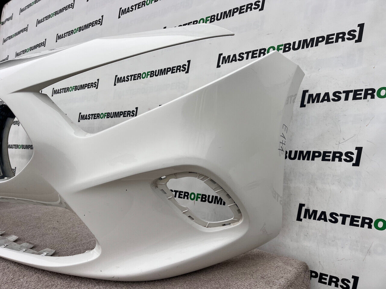 Mercedes A Class Se A177 Hatchback 2019-2022 Front Bumper 4 Pdc Genuine [e171]