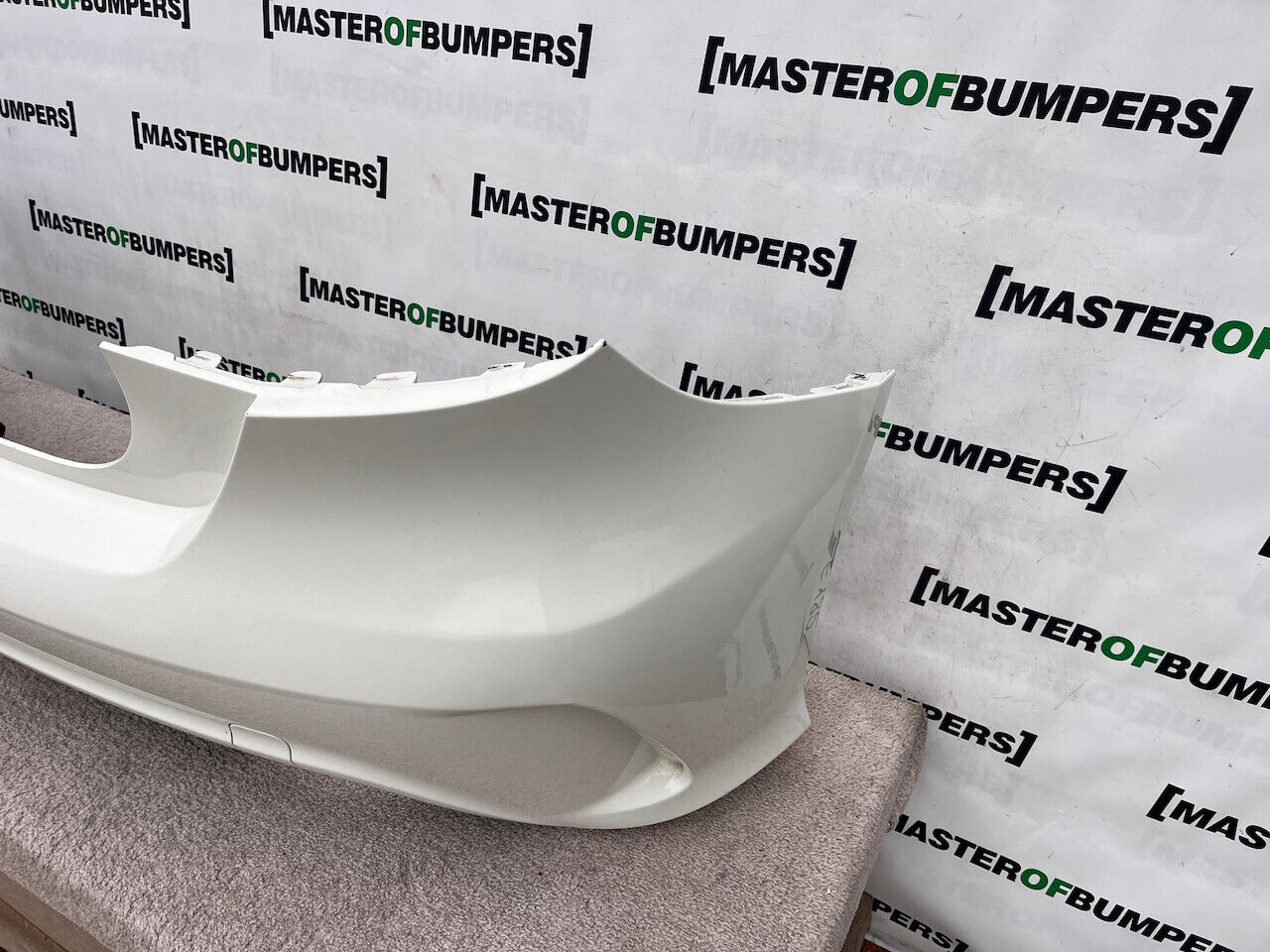Mercedes A Class Amg Sport A176 Hatc 2012-2015 Rear Bumper No Pdc Genuine [e185]