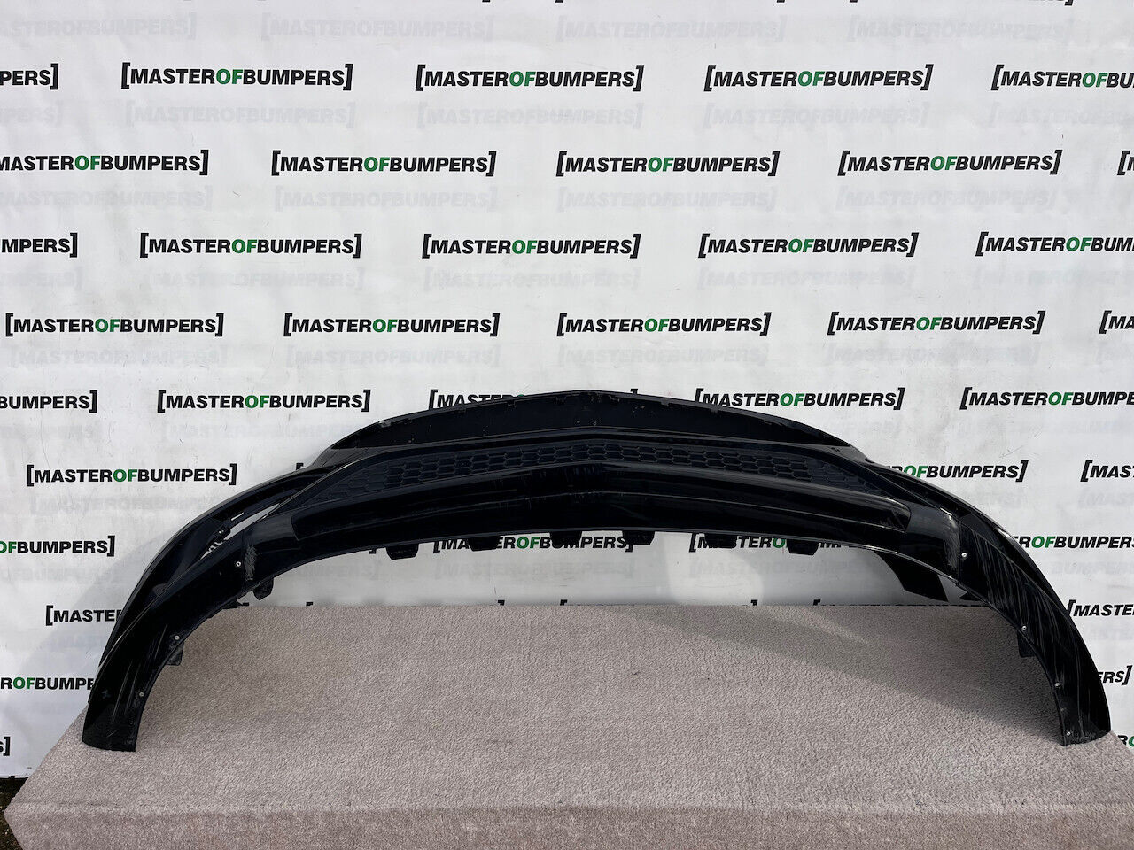 Mercedes Cla Amg Saloon Shotingbrak A118 2020-23 Front Bumper Genuine [e186]