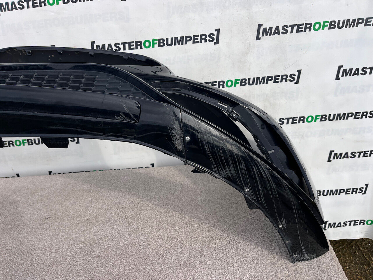 Mercedes Cla Amg Saloon Shotingbrak A118 2020-23 Front Bumper Genuine [e186]