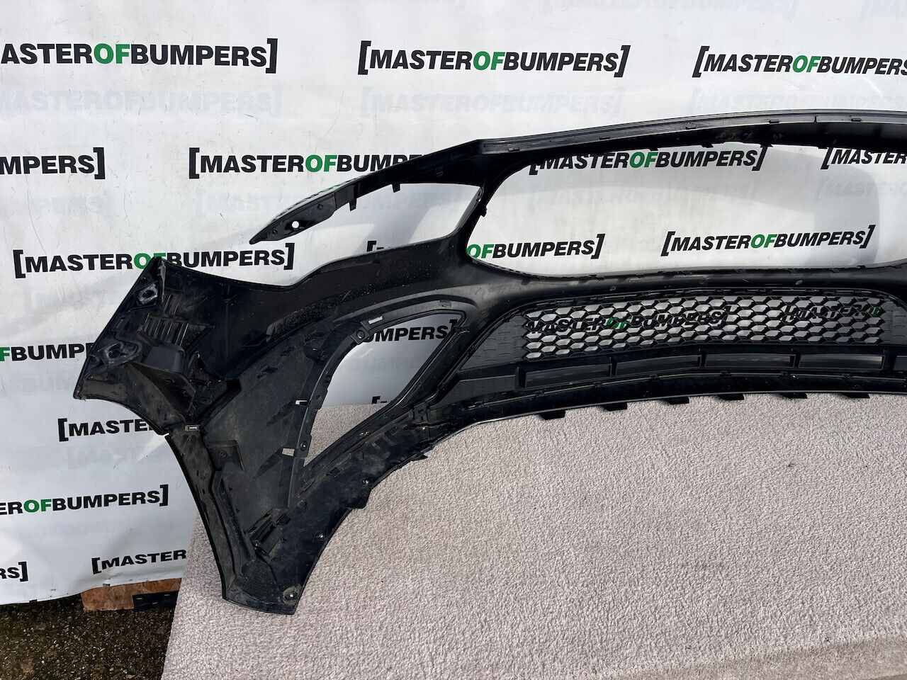 Mercedes Cla Amg Saloon Shotingbrak A118 2020-23 Front Bumper Genuine [e186]