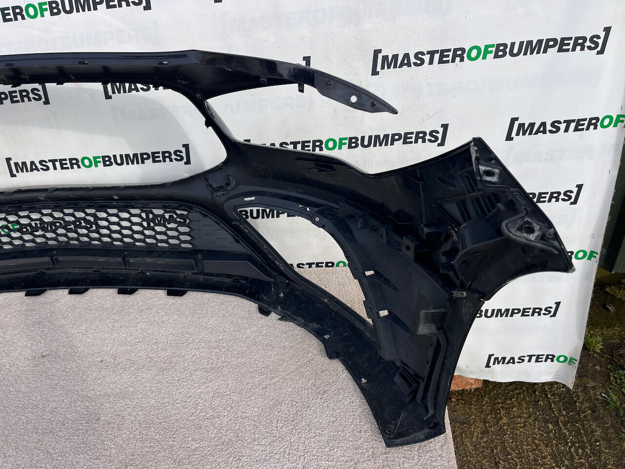 Mercedes Cla Amg Saloon Shotingbrak A118 2020-23 Front Bumper Genuine [e186]