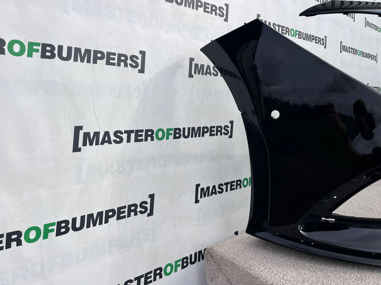 Mercedes Cla Amg Saloon Shotingbrak A118 2020-23 Front Bumper Genuine [e186]