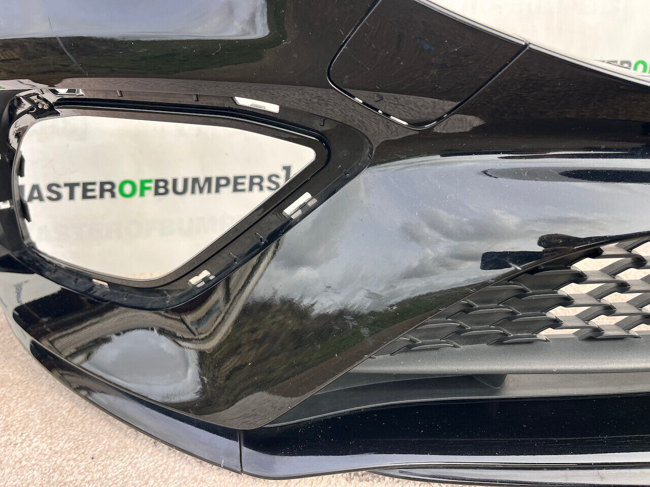 Mercedes Cla Amg Saloon Shotingbrak A118 2020-23 Front Bumper Genuine [e186]