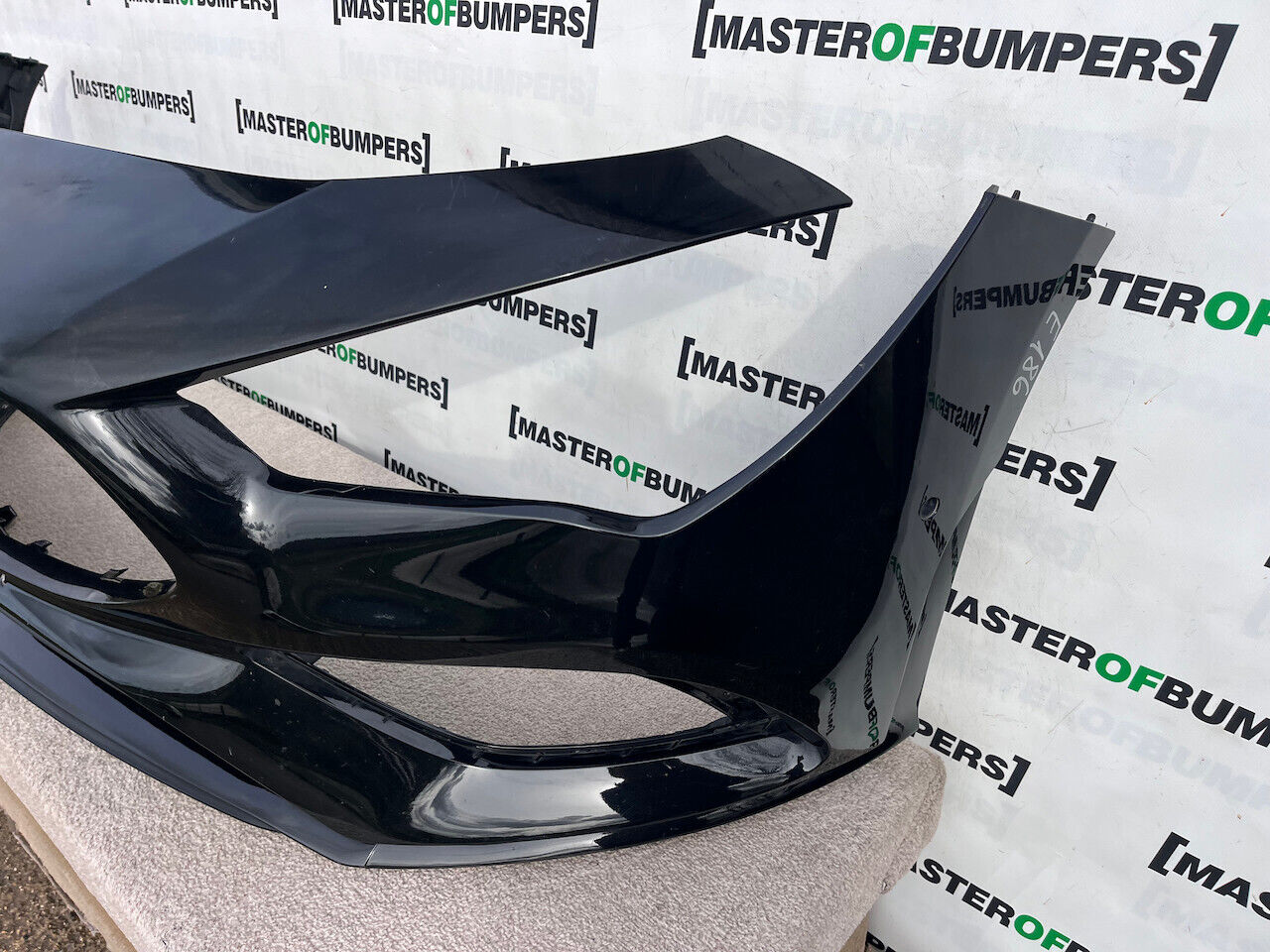 Mercedes Cla Amg Saloon Shotingbrak A118 2020-23 Front Bumper Genuine [e186]