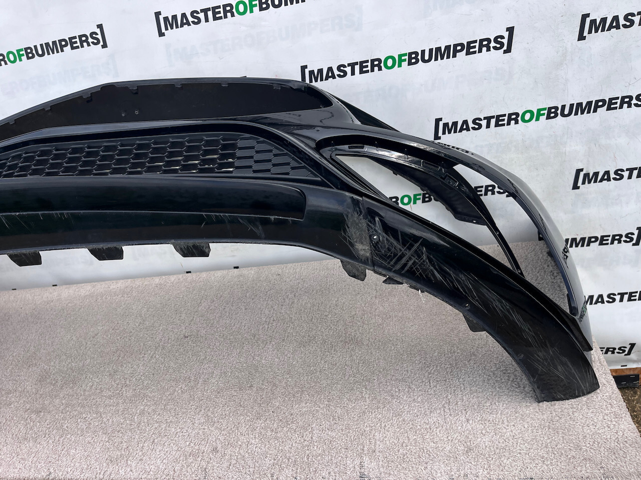 Mercedes Cla Amg Saloon Shotingbrak A118 2019-2023 Front Bumper Genuine [e222]
