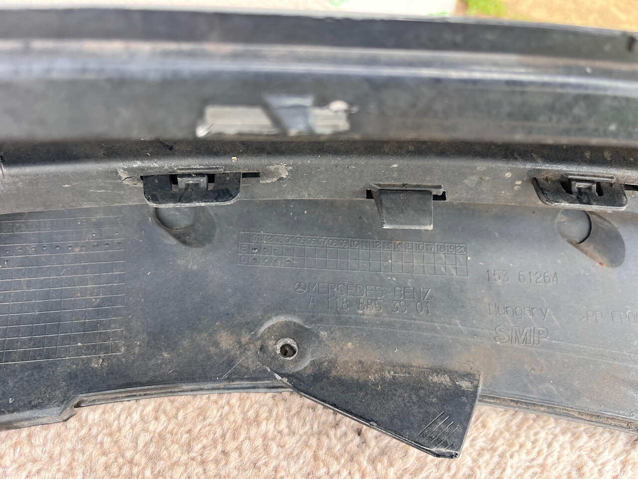 Mercedes Cla Amg Saloon Shotingbrak A118 2019-2023 Front Bumper Genuine [e222]