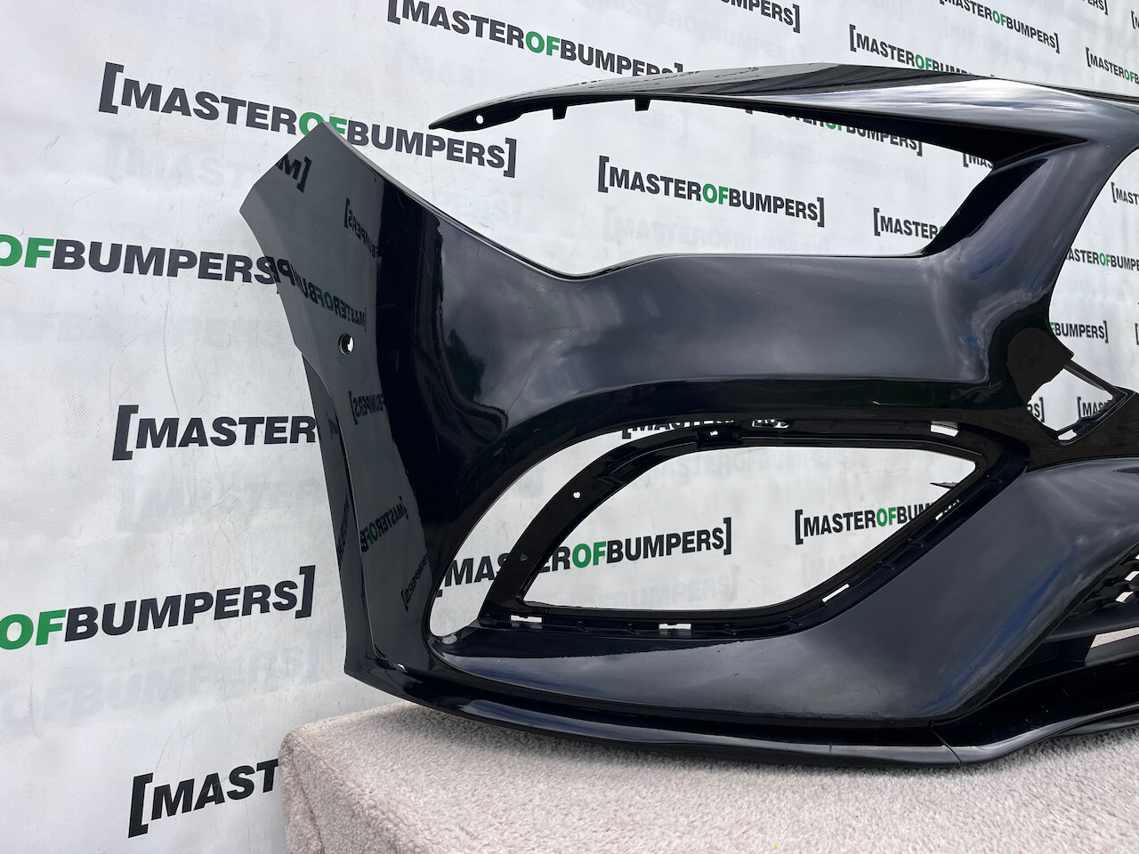 Mercedes Cla Amg Saloon Shotingbrak A118 2019-2023 Front Bumper Genuine [e222]