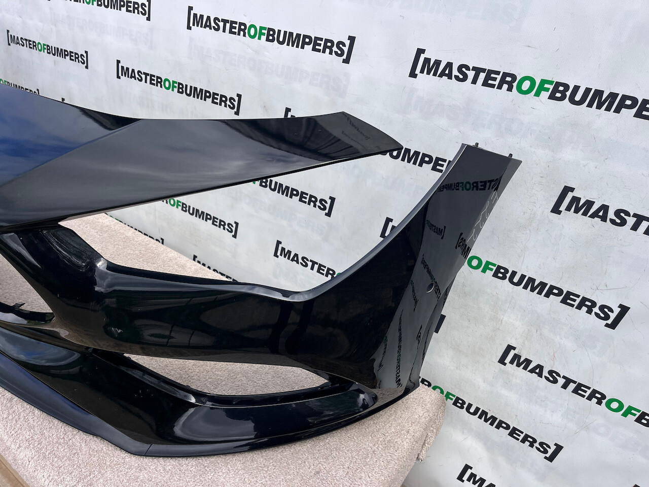 Mercedes Cla Amg Saloon Shotingbrak A118 2019-2023 Front Bumper Genuine [e222]