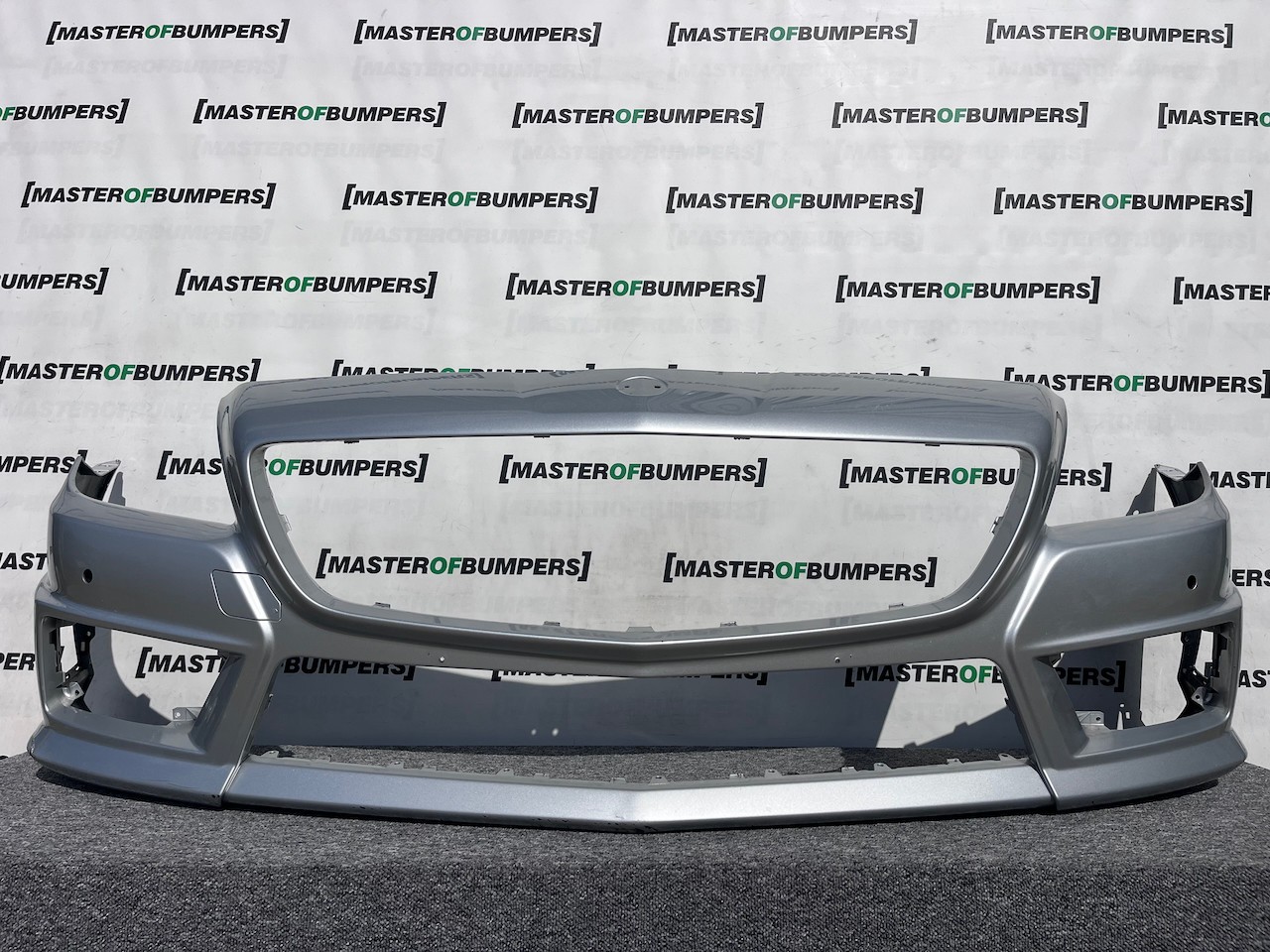 Mercedes Slk Amg A172 Mk3 Cabrio 2012-2015 Front Bumper 6 Pdc Genuine [e270]