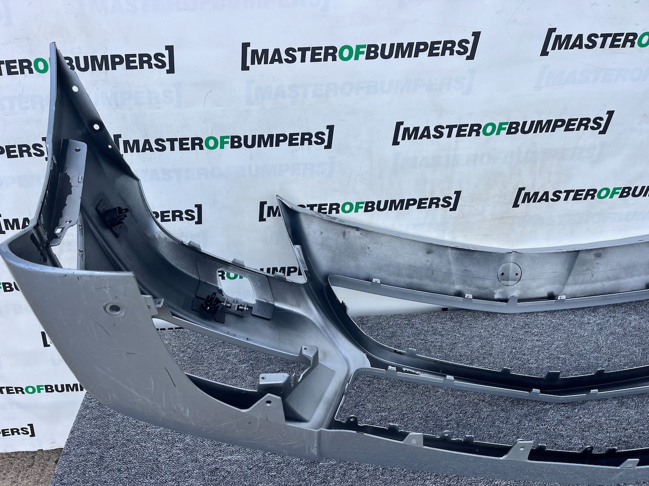 Mercedes Slk Amg Spor A172 Mk3 2012-2015 Front Bumper 6 Pdc +jets Genuine [e272]