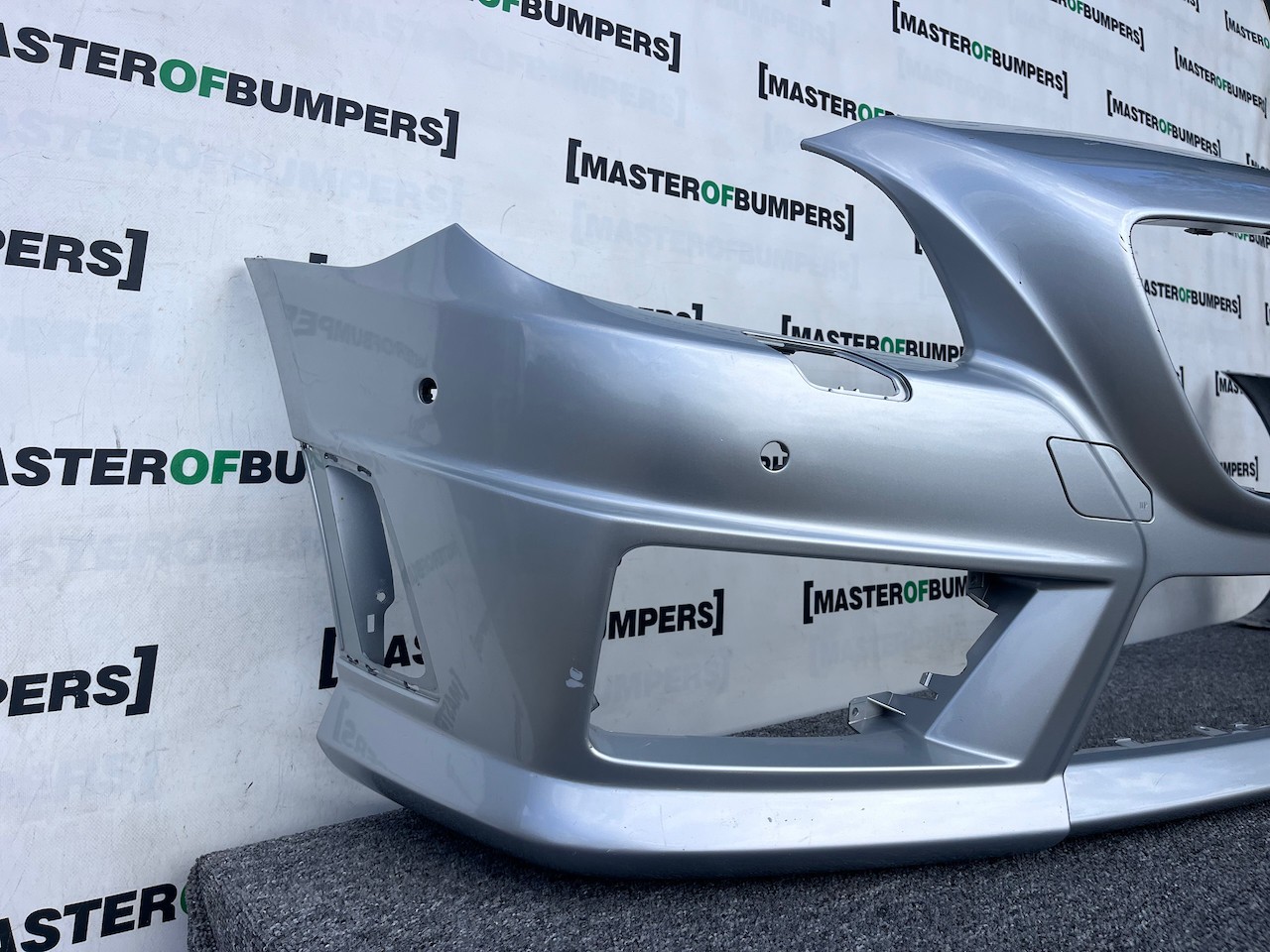 Mercedes Slk Amg Spor A172 Mk3 2012-2015 Front Bumper 6 Pdc +jets Genuine [e272]