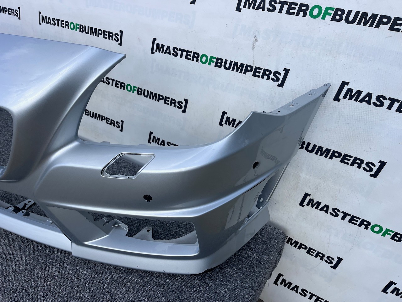 Mercedes Slk Amg Spor A172 Mk3 2012-2015 Front Bumper 6 Pdc +jets Genuine [e272]