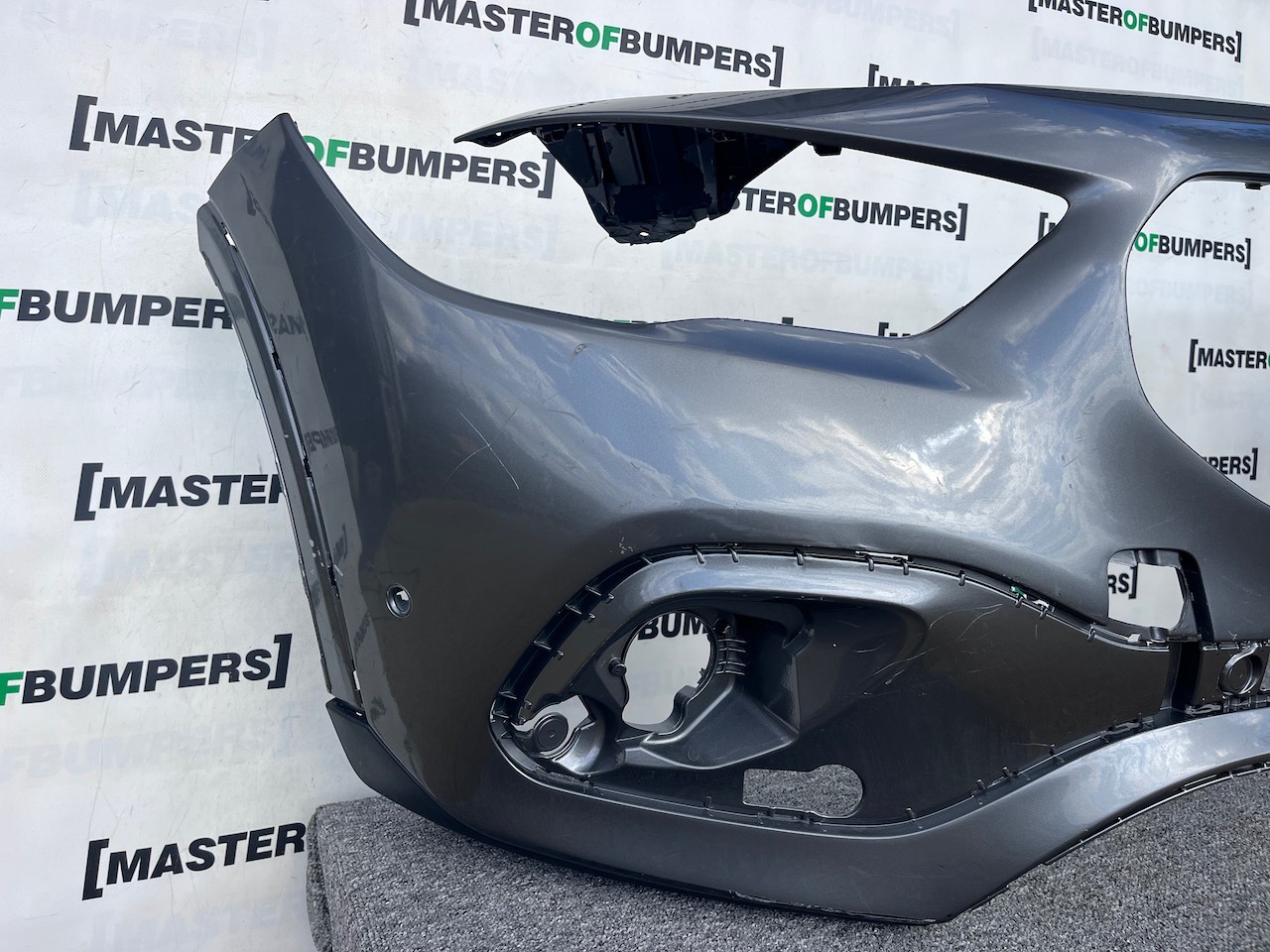 Mercedes Gla Sport Executiv A247 Mk2 2020-2024 Front Bumper 6 Pdc Genuine [e277]