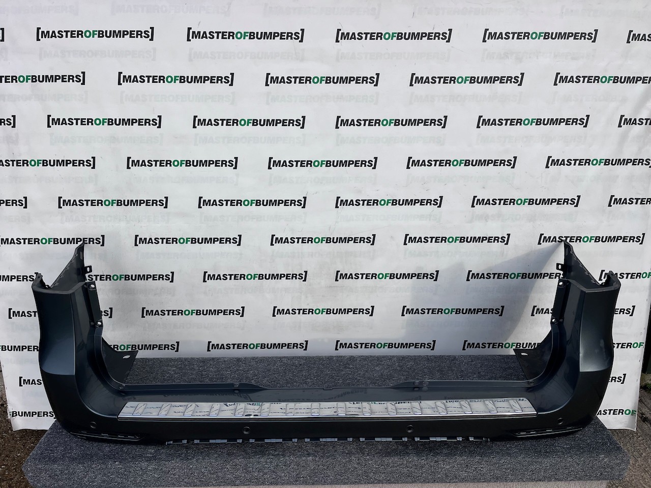 Mercedes Vito Amg Sport A447 2015-2020 Rear Bumper 4 Pdc Genuine [e303]