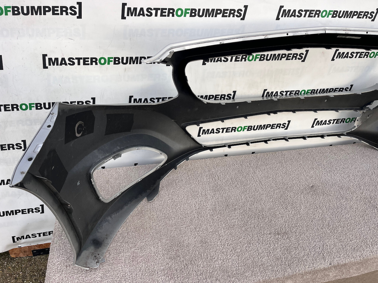 Mercedes B Class Se Hatchback 2014-2018 Front Bumper No Pdc Genuine [e162]