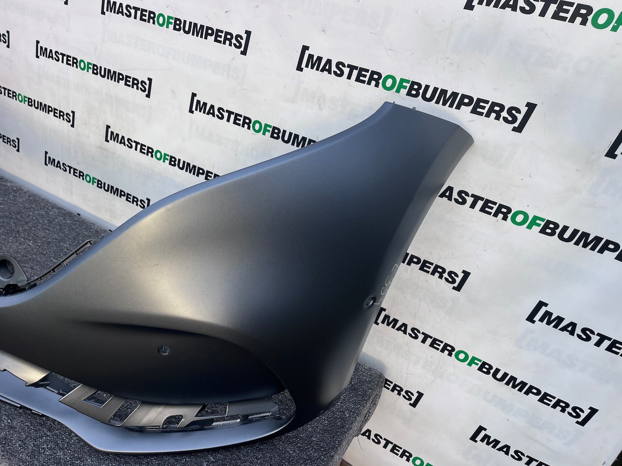 Mercedes Eqc Amg Line Premium A293 2020-2023 Front Bumper 6 Pdc Genuine [e354]