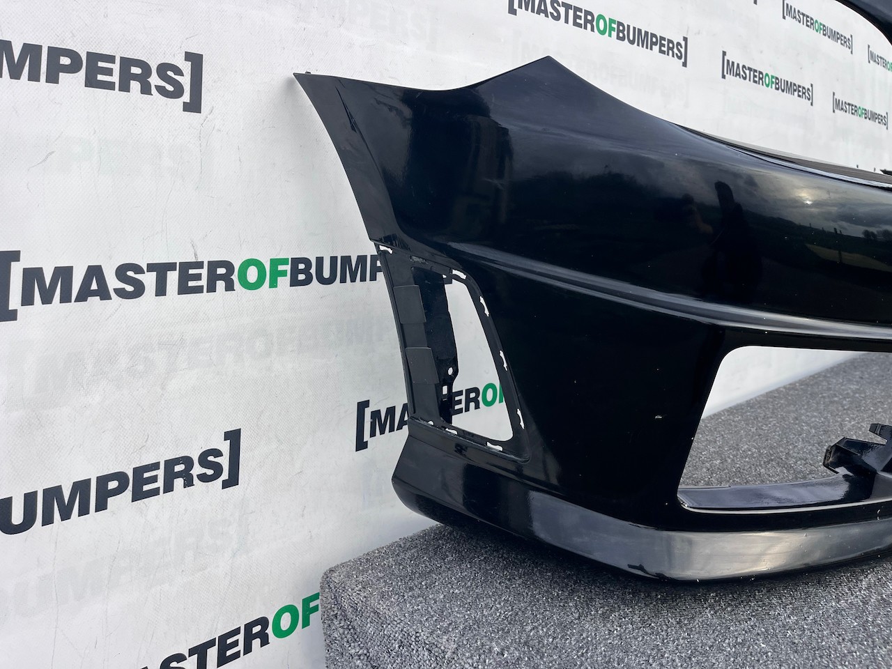 Mercedes Slk Amg Sport A172 Mk3 2012-2015 Front Bumper No Pdc Genuine [e358]