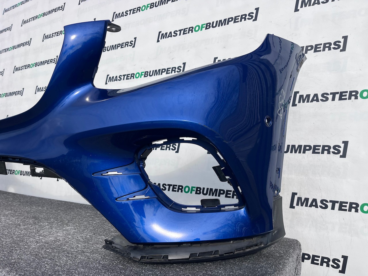 Mercedes Glc Amg Sport A253 4matic 2015-2018 Front Bumper 6 Pdc Genuine [e358]