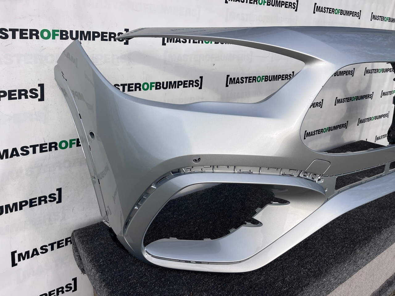 Mercedes Gla Amg Sport A247 Lift 2023-2026 Front Bumper 6 Pdc Genuine [e379]