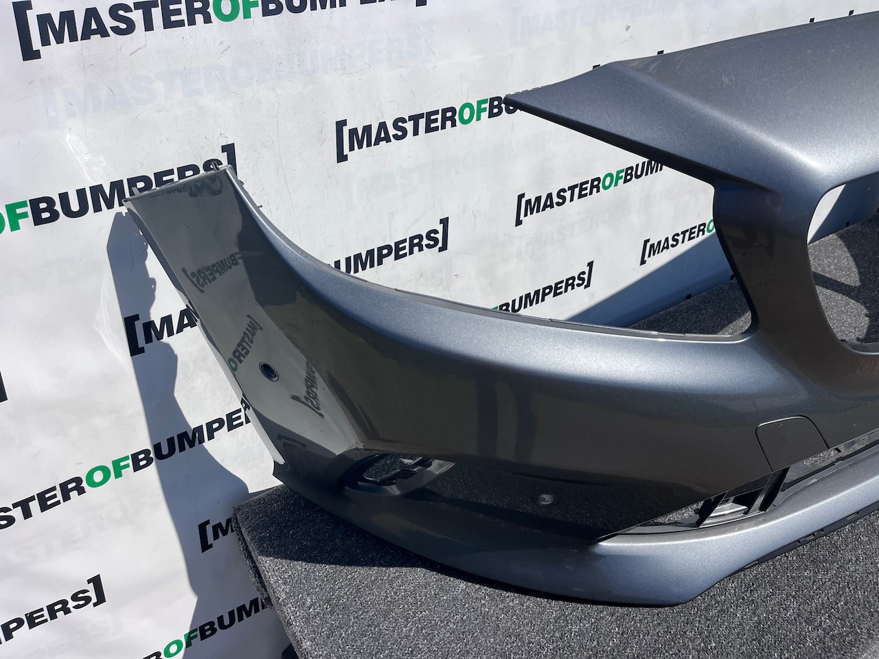 Mercedes A Class Se A176 Lift Hatchback 2016-2019 Front Bumper Genuine [e406]