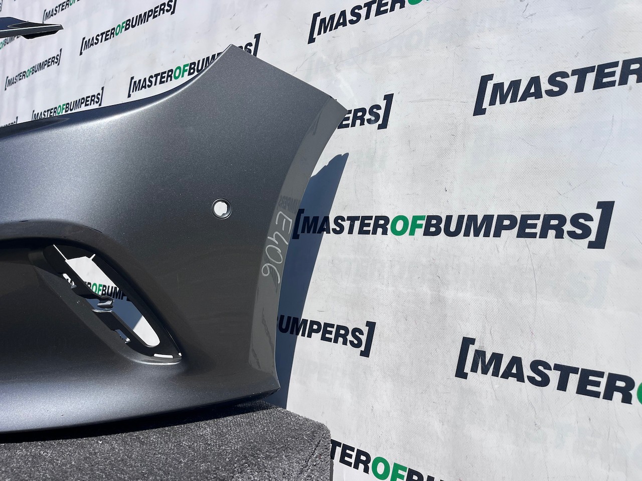 Mercedes A Class Se A176 Lift Hatchback 2016-2019 Front Bumper Genuine [e406]