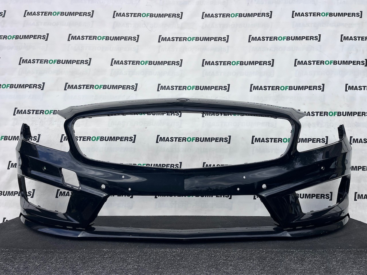 Mercedes A Class Amg A176 Hatchback 2012-2015 Front Bumper 6 Pdc Genuine [e452]