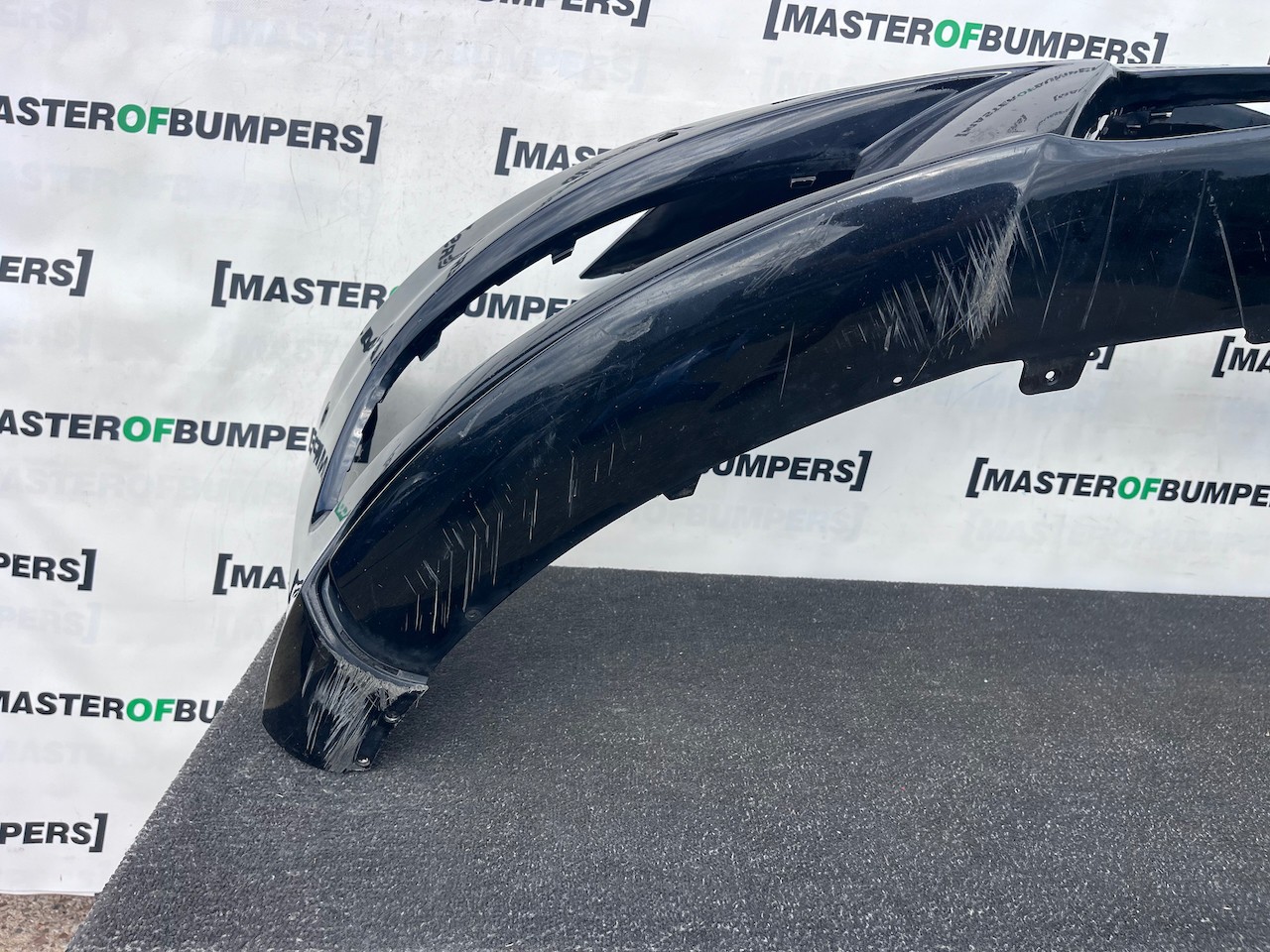 Mercedes A Class Amg A176 Hatchback 2012-2015 Front Bumper 6 Pdc Genuine [e452]