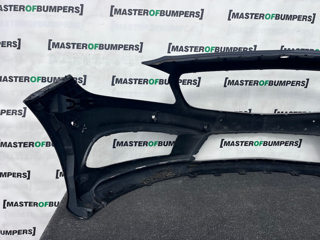 Mercedes A Class Amg A176 Hatchback 2012-2015 Front Bumper 6 Pdc Genuine [e452]