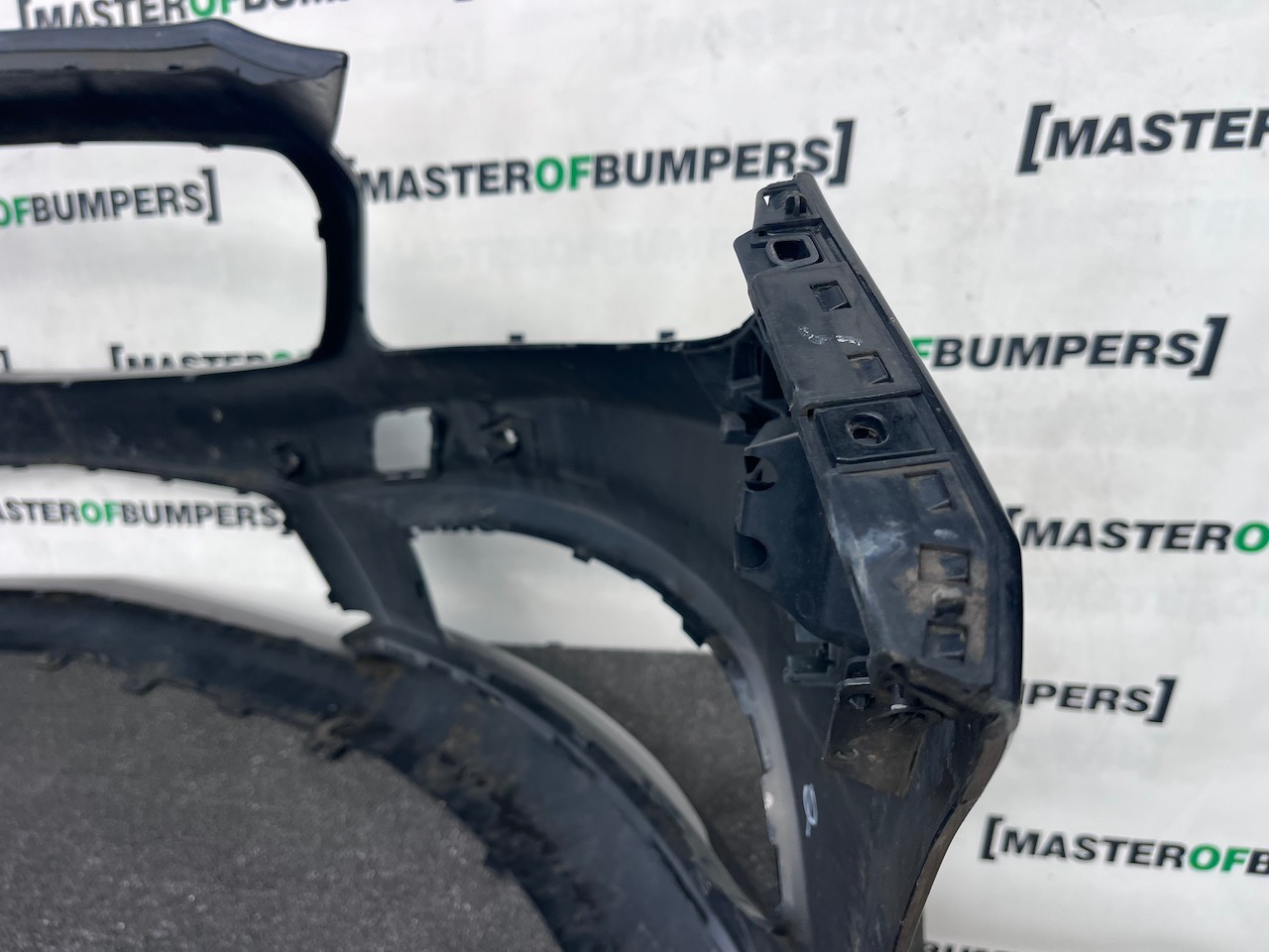Mercedes A Class Amg A176 Hatchback 2012-2015 Front Bumper 6 Pdc Genuine [e452]